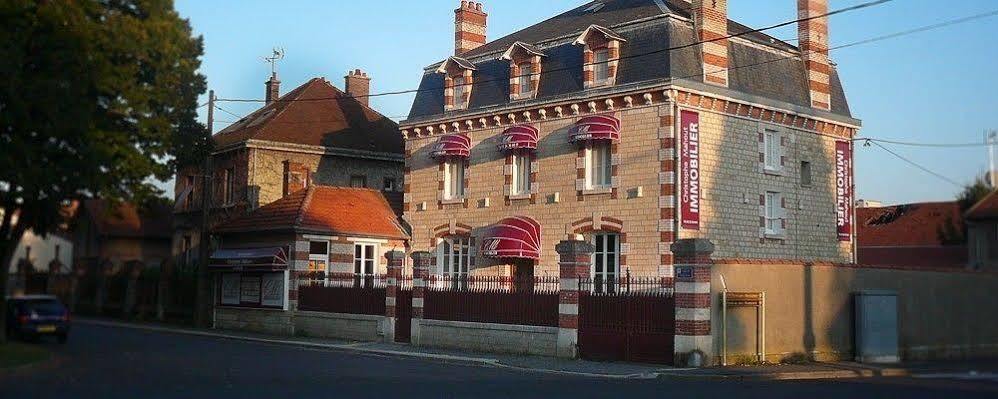 Manoir Francois 1Er Hotel Vitry-le-François Екстериор снимка